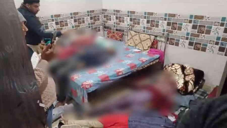 Uttarakhand News four members of family died went to Mehandipur Balaji Hotel Room Number 119