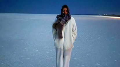 Navya Naveli Nanda seen having fun in Kutch Rann Gujarat fans said on social media you and place beautiful