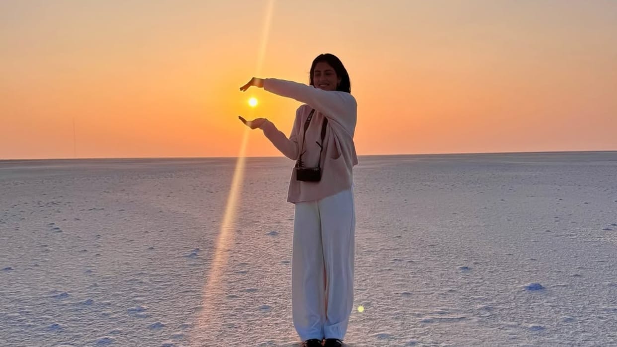 Navya Naveli Nanda seen having fun in Kutch Rann Gujarat fans said on social media you and place beautiful