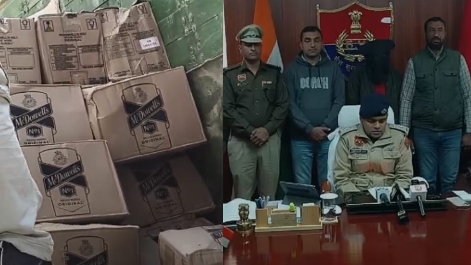 Punjab liquor 350 boxes recovered from truck in Sirsa