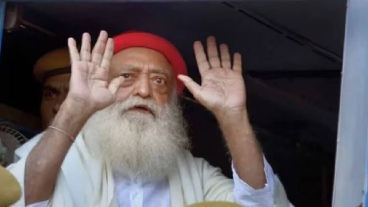 Rape convict Asaram leaves for Ahmedabad to undergo treatment at his ashram