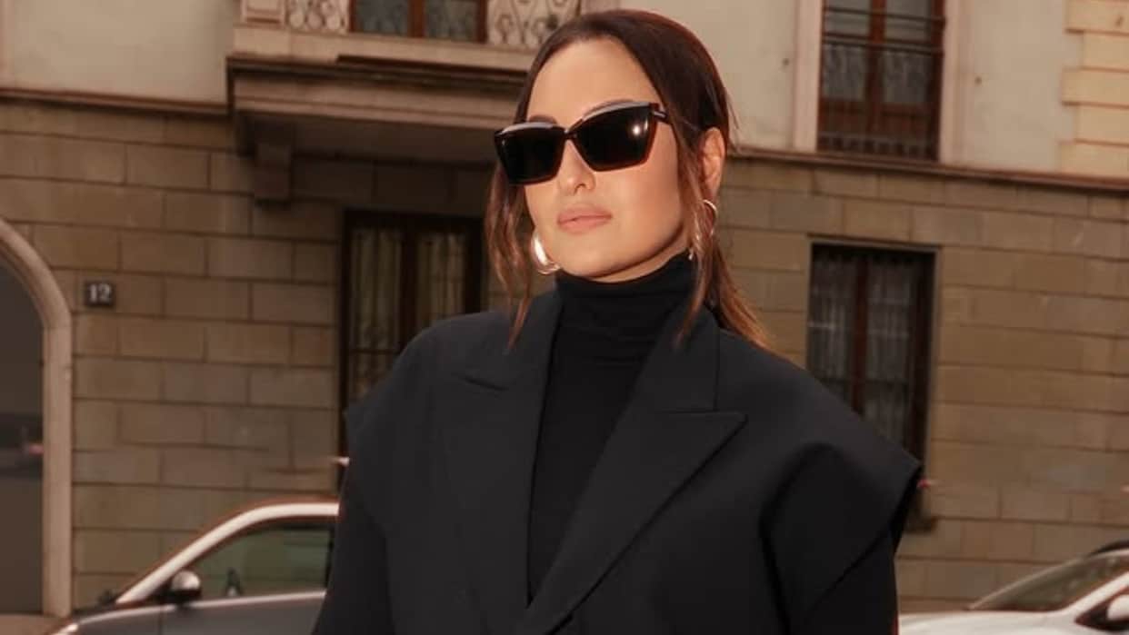 Sonakshi Sinha sold her Mumbai Bandra West apartment deal with 61 percent profit in 22.50 crore rupees