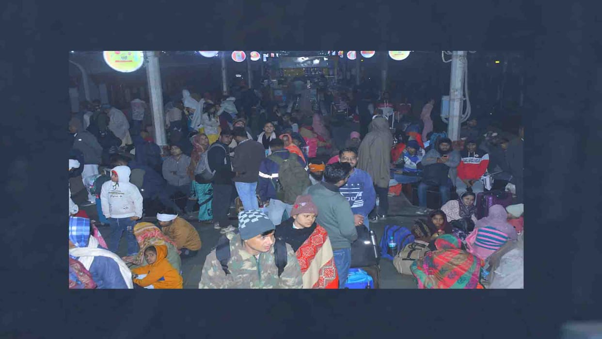 Kanpur: Crowds gathered at Central Station for MahaKumbh