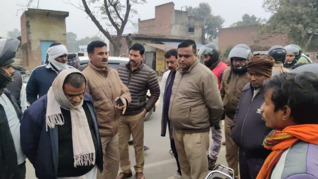 Bhadohi News Car hits bike young man dies another in critical condition chaos ensues