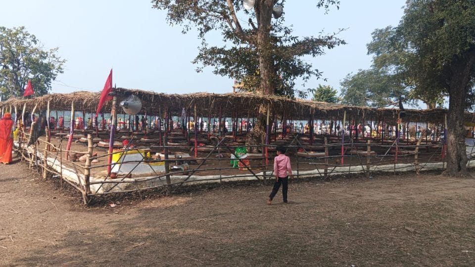 Organization of 108 Kundiya Shri Vishnu and Nav Kundiya Rudra Mahayagya at Ranchhod Dham in Lalitpur