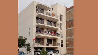 Rewari: म्यूजिक कंपनी के निदेशक के निवास व प्रतिष्ठानों पर आयकर विभाग की रेड, व्यापारी वर्ग में हड़कंप मचा Income Tax Department raids the residence and establishments of the director of a music company in Rewari