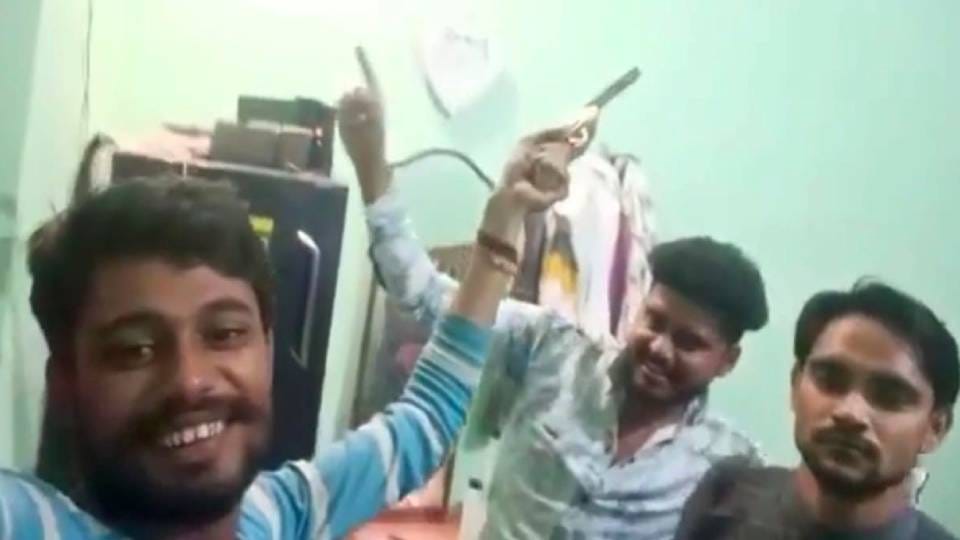 accused of firing were seen brandishing illegal weapons in Sitapur Ankit Pandey and another youth called dons