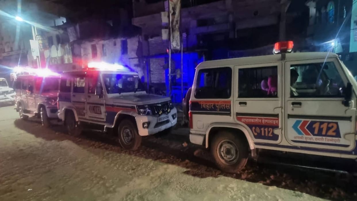 Bihar Clash between two parties mutual dispute in Sasaram seeing tension police force SDM deployed at spot