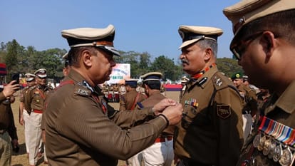 बीएसएफ कमांडर राकेश सिन्हा को मिला सम्मान