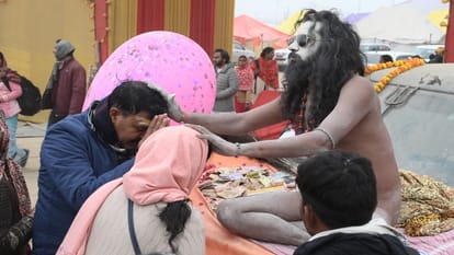21 Naga Sannyasi will adorn themselves and take the first dip of nectar bath, Guru and disciple will take bat