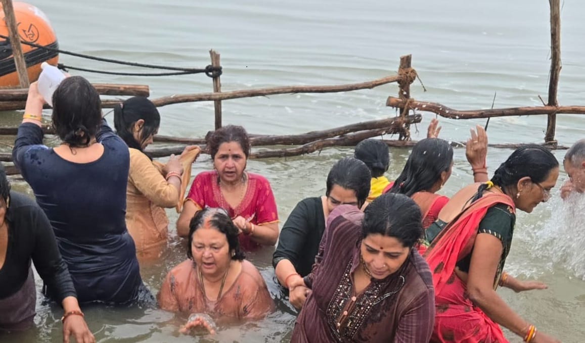 Meri Kumbh Yatra Mayor vows to make the city beautiful says I have been taking a dip in Sangam for 49 years