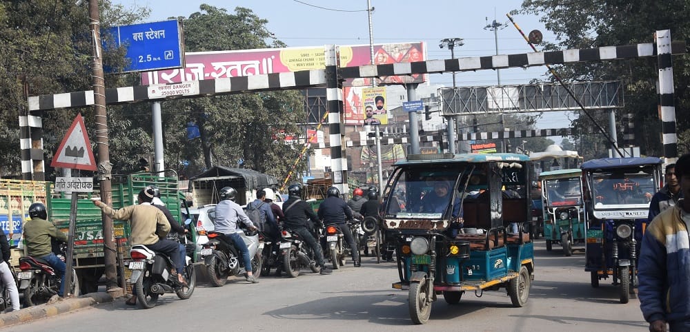 Kanpur way is clear for  construction of Jaribchowki and Ganga bridges government has approved tenders