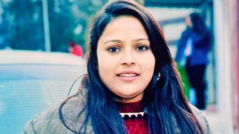 Meerut Couple Suicide News Loving Couple Committed Suicide By Consuming Poison Know Inside Story