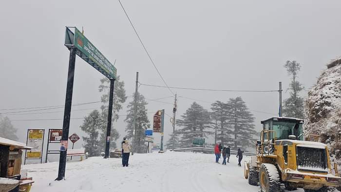 Uttarakhand News Heavy Snowfall in harsil auli chakrata See Beautiful Views