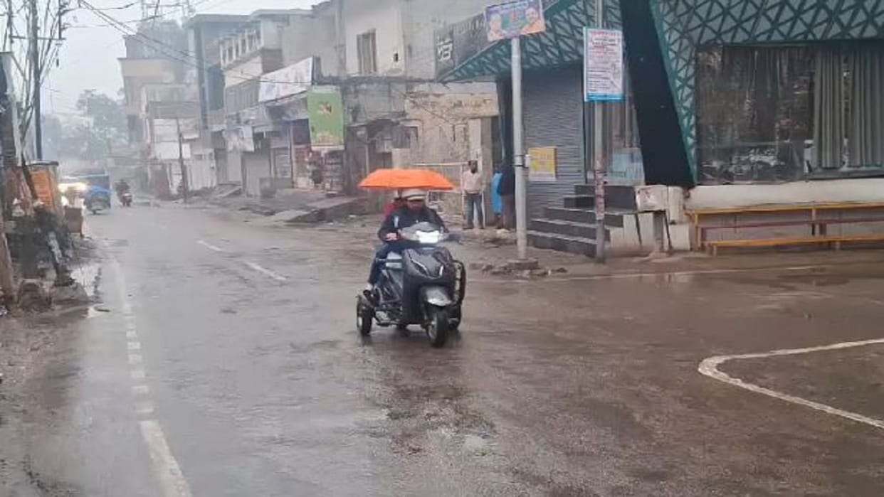 Rain will continue in many parts in Uttar Pradesh.