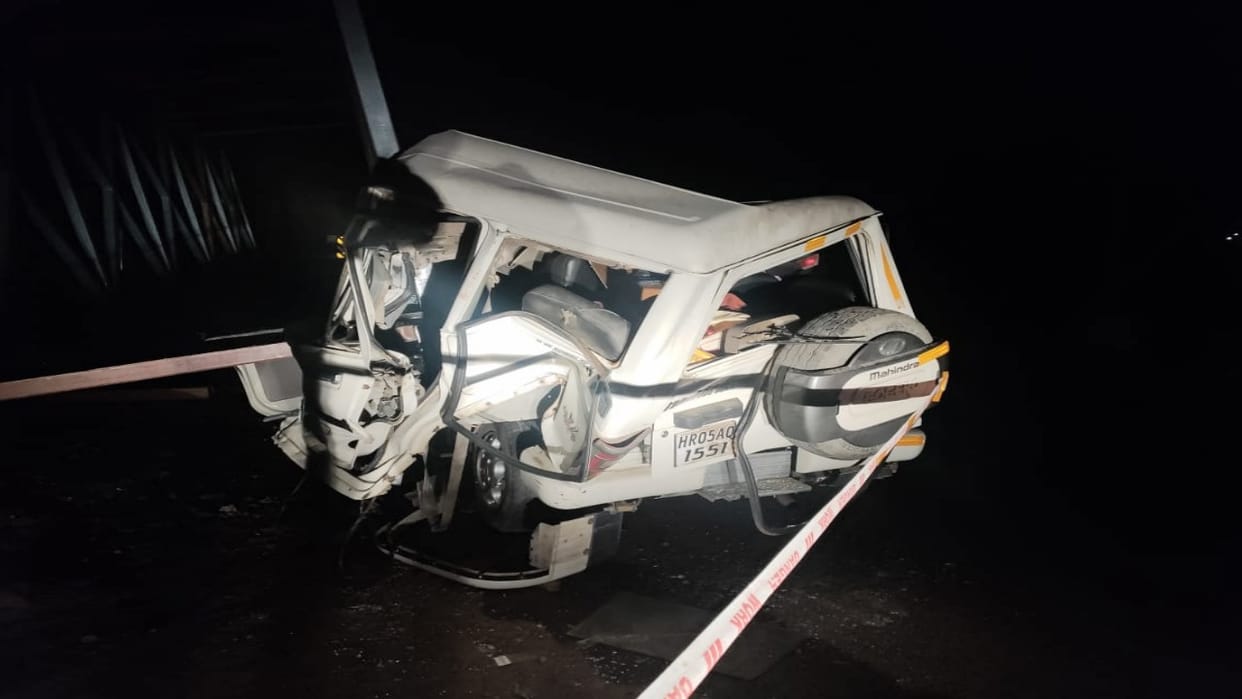 The car of Haryana youths going to Manali met with an accident, one died; four injured