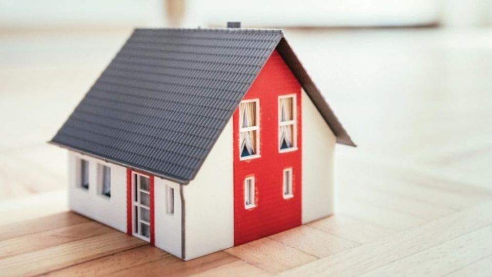 CREDAI suggestion Increase limit of deduction on principal and interest of home loan in union Budget 2025