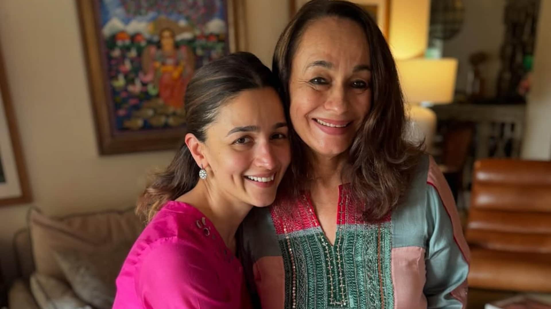 Bollywood Actress Mother Daughter shobhana samarth Nutan Tanuja Kajol Raveena tandon Rasha Thadani Amrita Sara