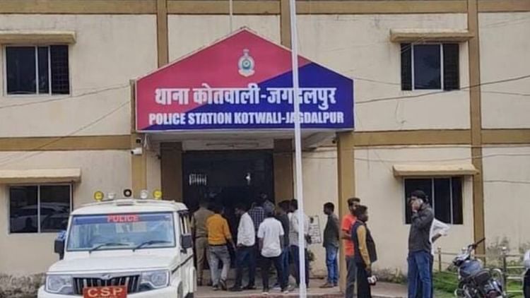 Chhattisgarh: जगदलपुर में खाना बनाते समय झुलसी महिला, अस्पताल में इलाज के दौरान हुई मौत