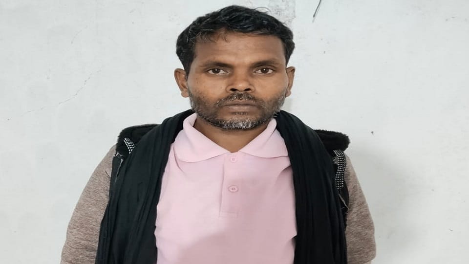 आठ लाख का इनामी नक्सली गिरफ्तार