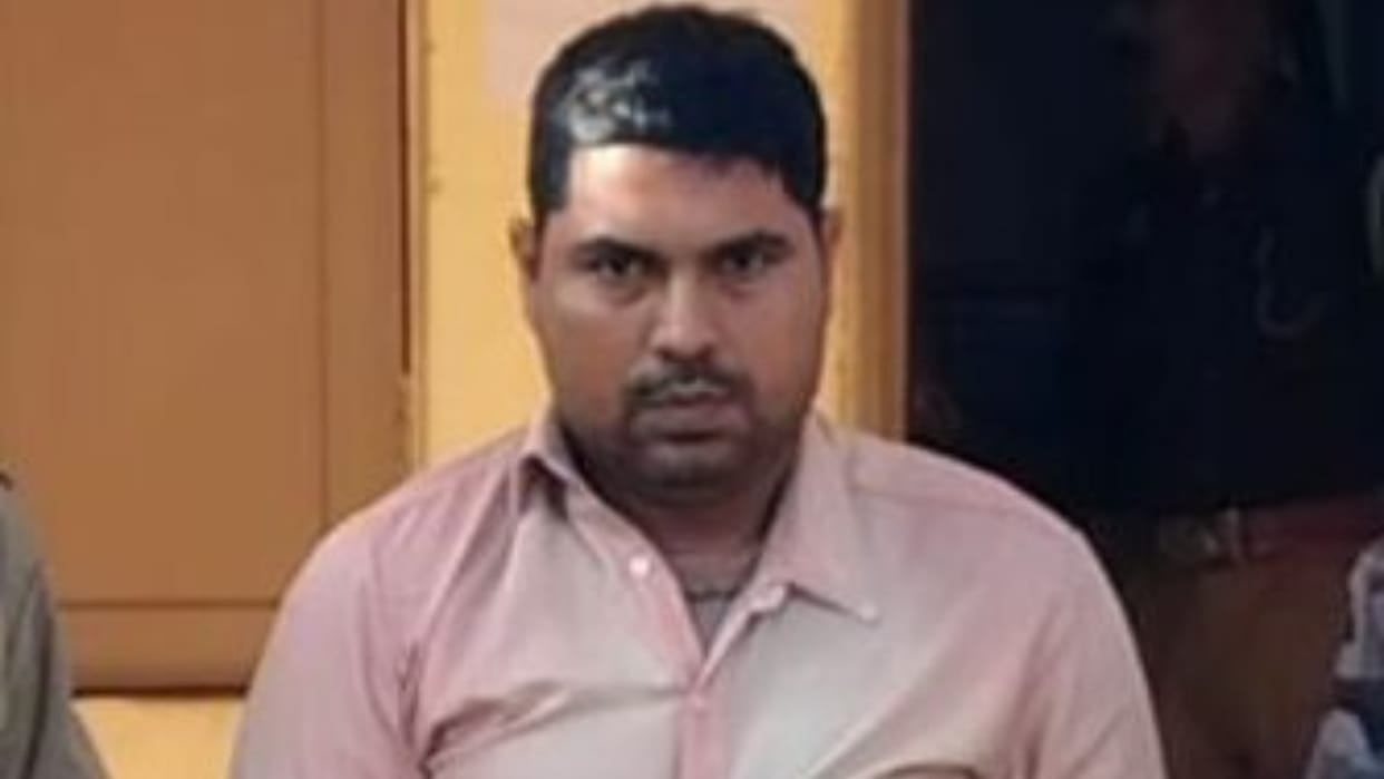 Homeguard arrested for stealing bike from police station in Shahjahanpur