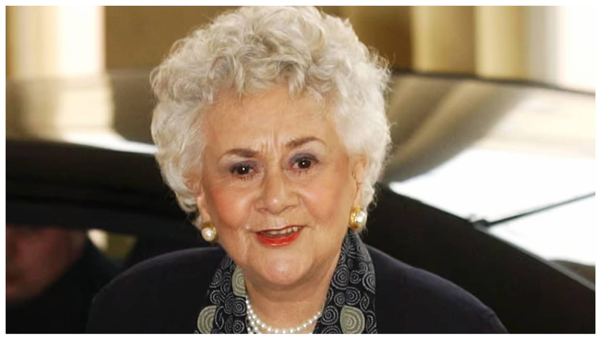 British actress Joan Plowright passed away at age of 95 she was Tony Award winner and Laurence Olivier widow