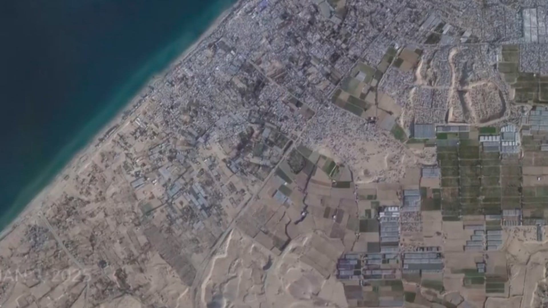 Satellite photos show Gaza Strip before, after devastation of Israel-Hamas war World News In Hindi