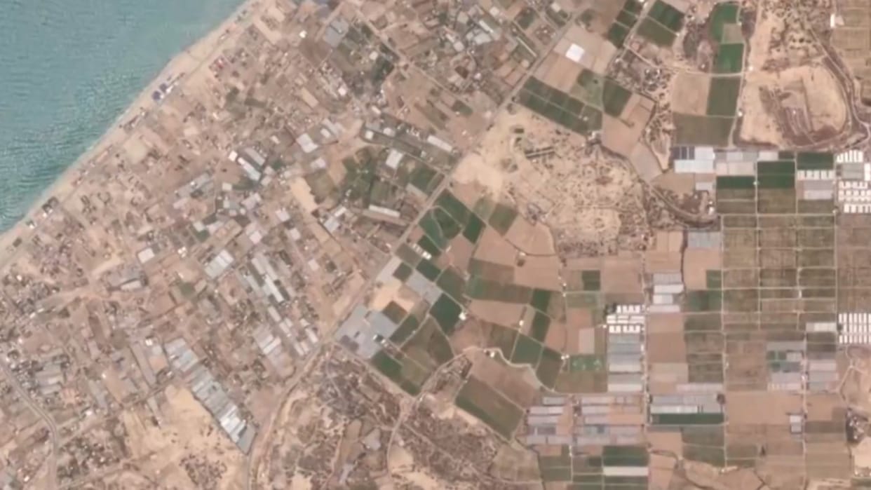 Satellite photos show Gaza Strip before, after devastation of Israel-Hamas war World News In Hindi