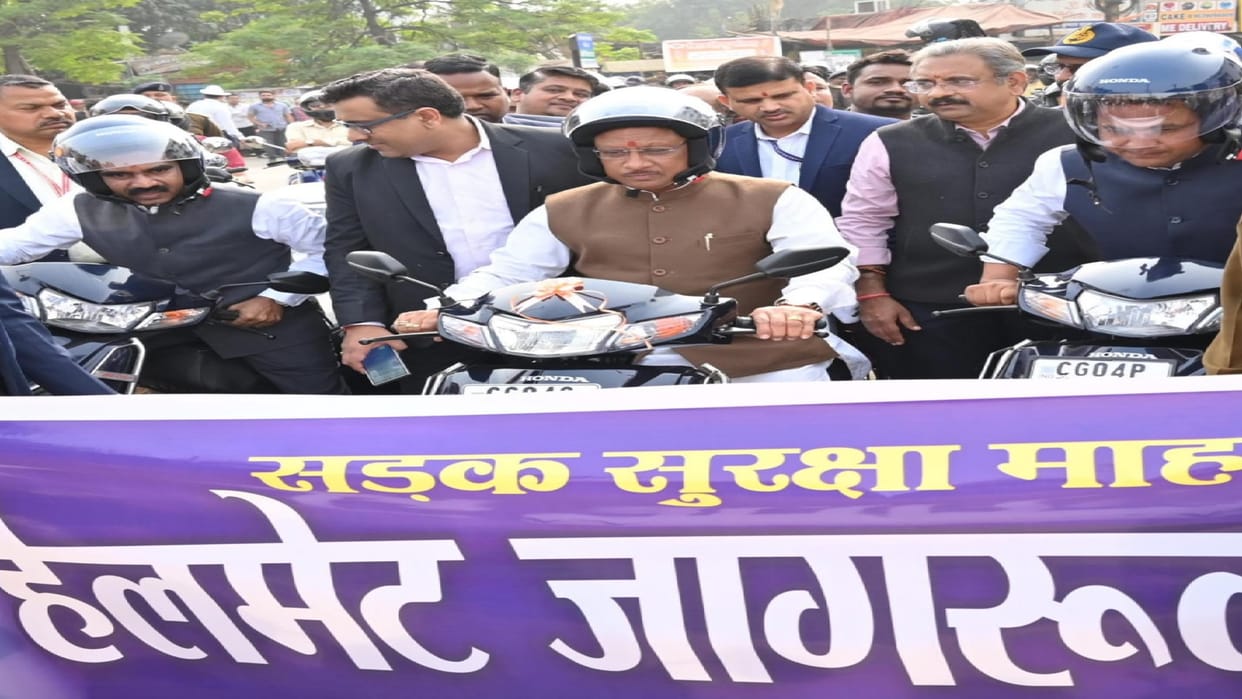 Greater Noida : No entry in schools without helmet