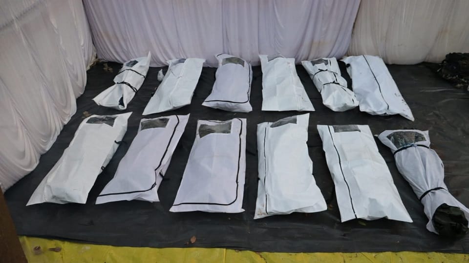 Bodies of Naxalites killed in Bijapur encounter recovered large number of weapons recovered