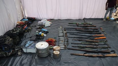 Bodies of Naxalites killed in Bijapur encounter recovered large number of weapons recovered
