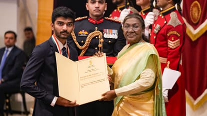 National Sports Awards 2025 Manu Bhaker, Gukesh, Harmanpreet Singh Praveen Kumar Awarded Khel Ratna Award