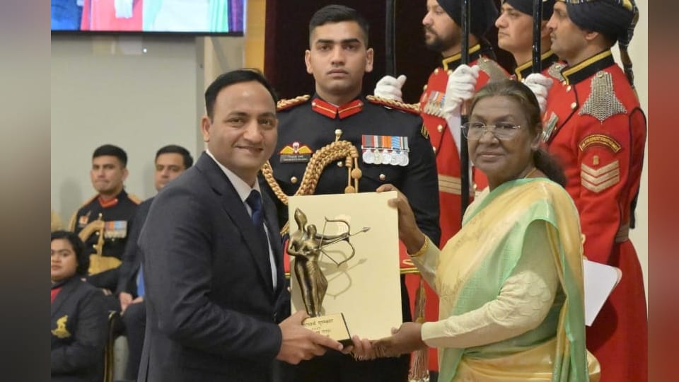 Uttarakhand shooting coach Subhash Rana Receive Dronacharya Award President Droupadi murmu Honoured