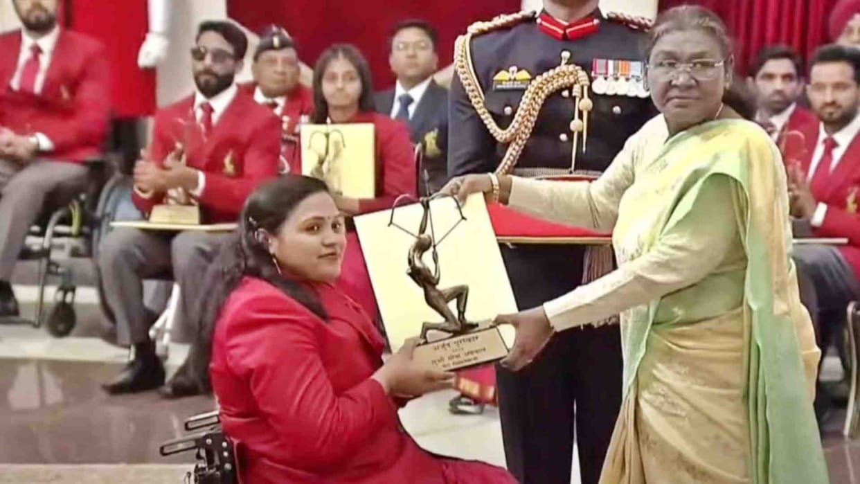 Rajasthan: President Murmu gave Arjun Award to Mona Agarwal of Jaipur