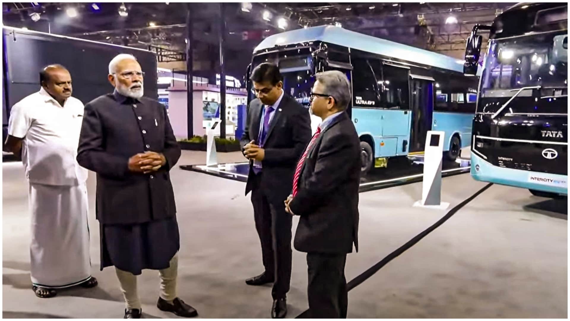 Auto Expo 2025: PM Modi addresses at the Bharat Mobility Global Expo Latest News Update