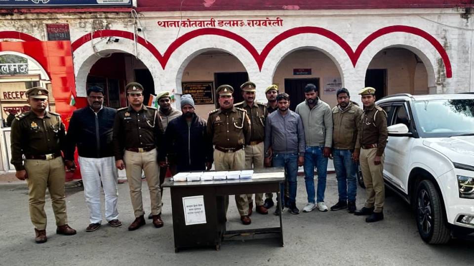 STF arrested five fraudsters who used to extort money from people in name of selling mobile Wi-Fi towers