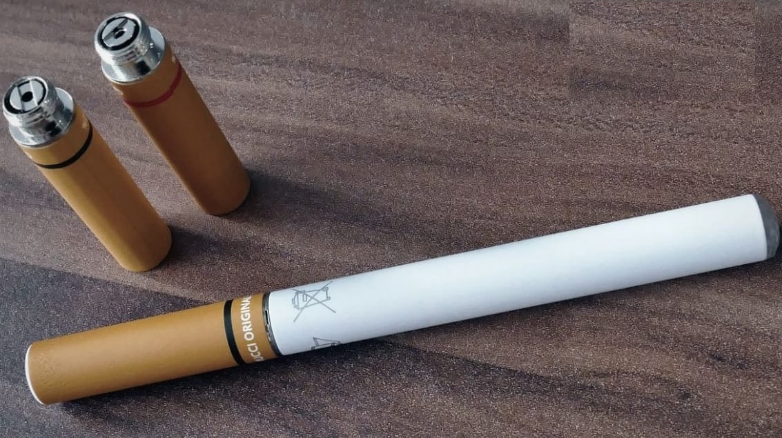 DRI team caught illegal cigarettes worth Rs 1.5 crore in Gorakhpur, there were 10 lakh sticks