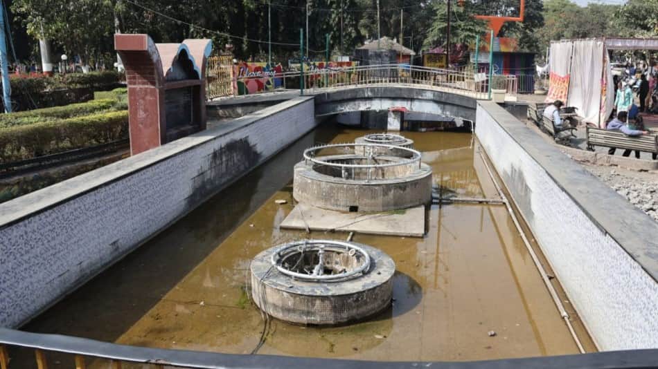 indore news nehru park meghdoot garden regional park