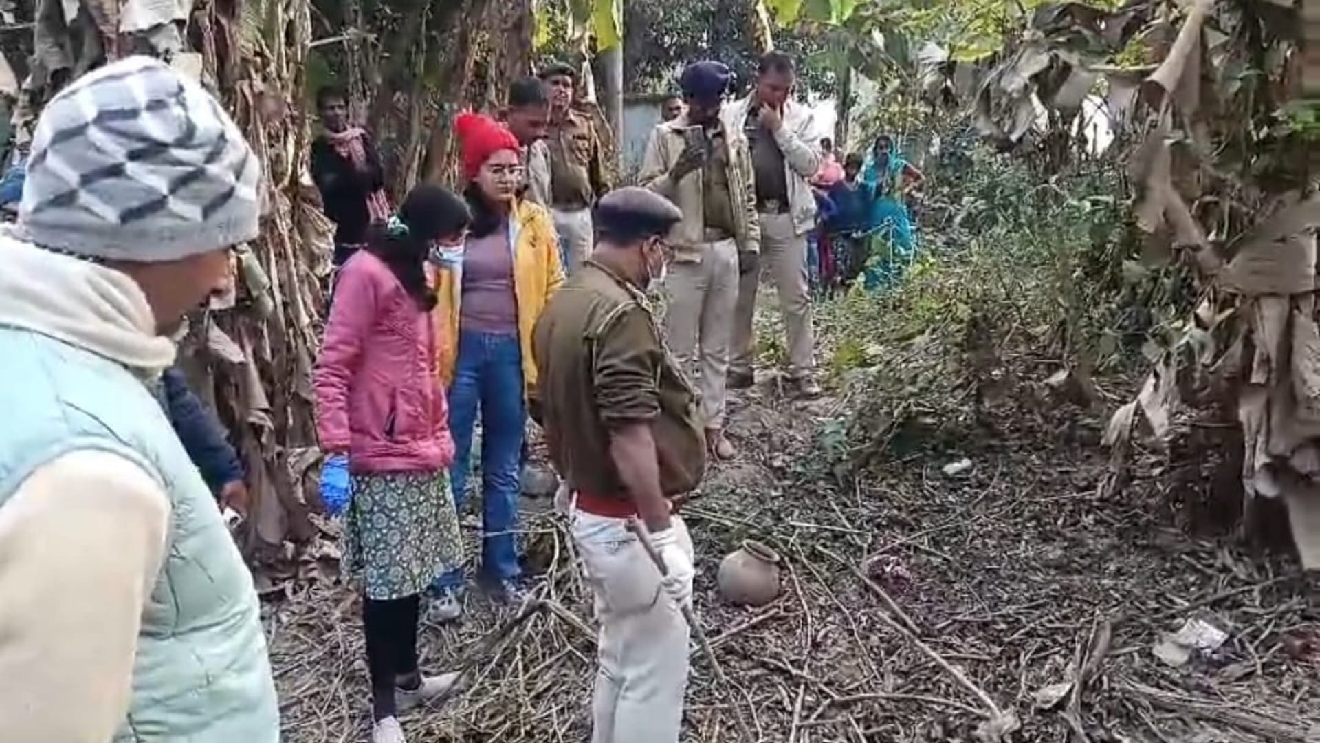 Muzaffarpur News: Panic in area due to finding of skeleton, secret may be revealed through mobile phone
