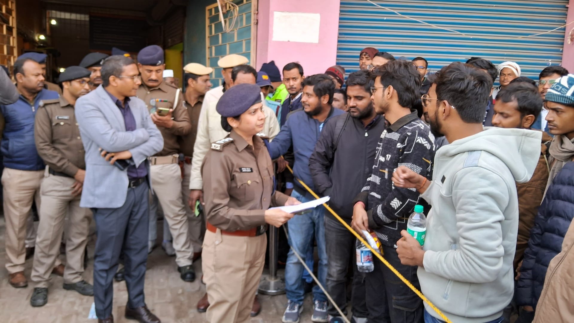 Muzaffarpur News: Students create ruckus in SSC CGL exam, adamant on demand for re-examination