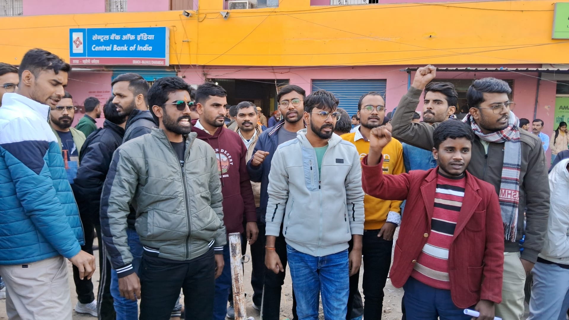 Muzaffarpur News: Students create ruckus in SSC CGL exam, adamant on demand for re-examination