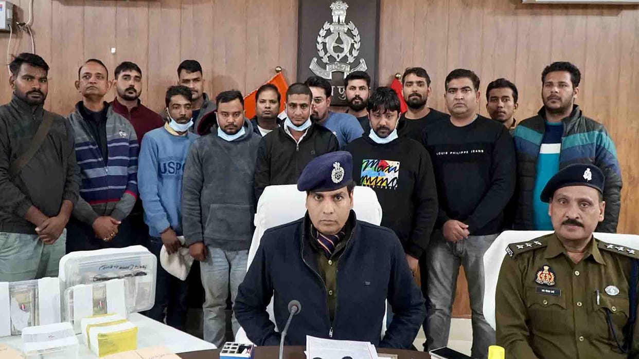 Etawah: Four more arrested in case of mobile theft worth Rs 1.75 crore from container