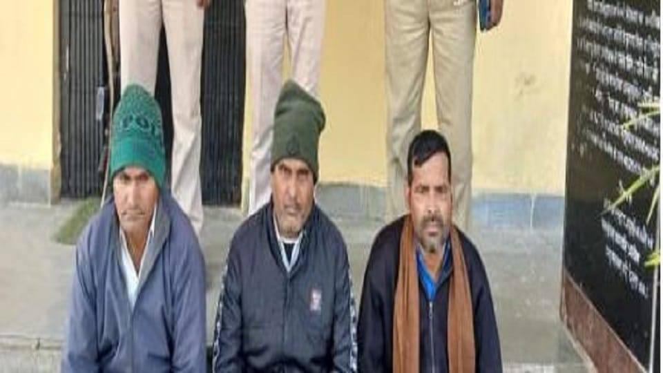 Robbery of 65 lakh cash and car from the businessman's driver and accountant revealed police caught culprit