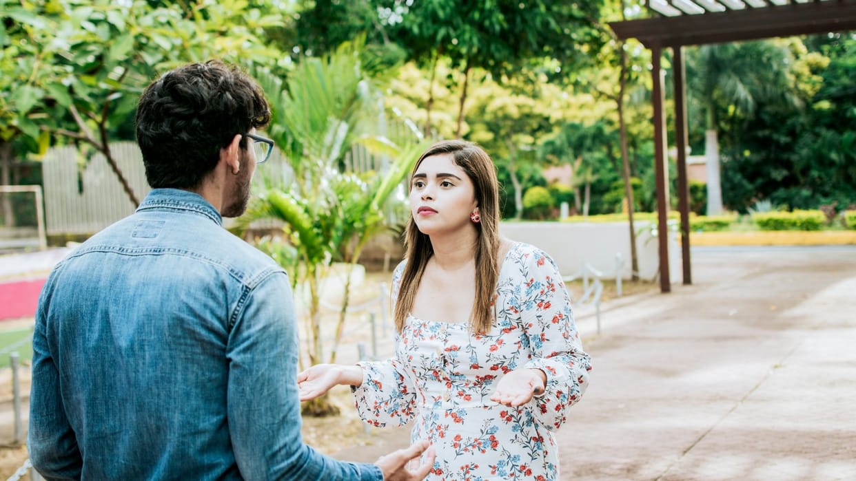 Signs Of Red Flags In Relationship Tips In Hindi Guide