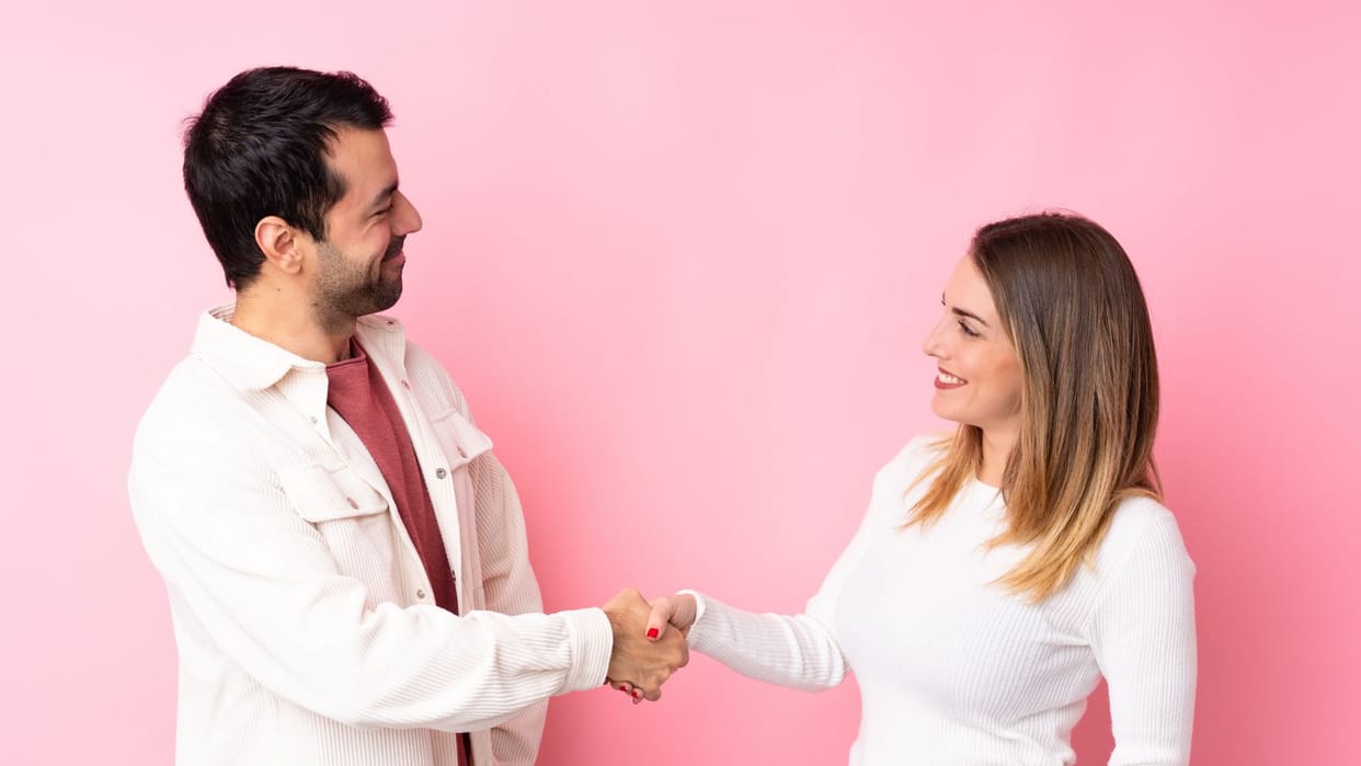 What is Pineapple Dating Trend Explained Offline Ways for Finding Real Partners