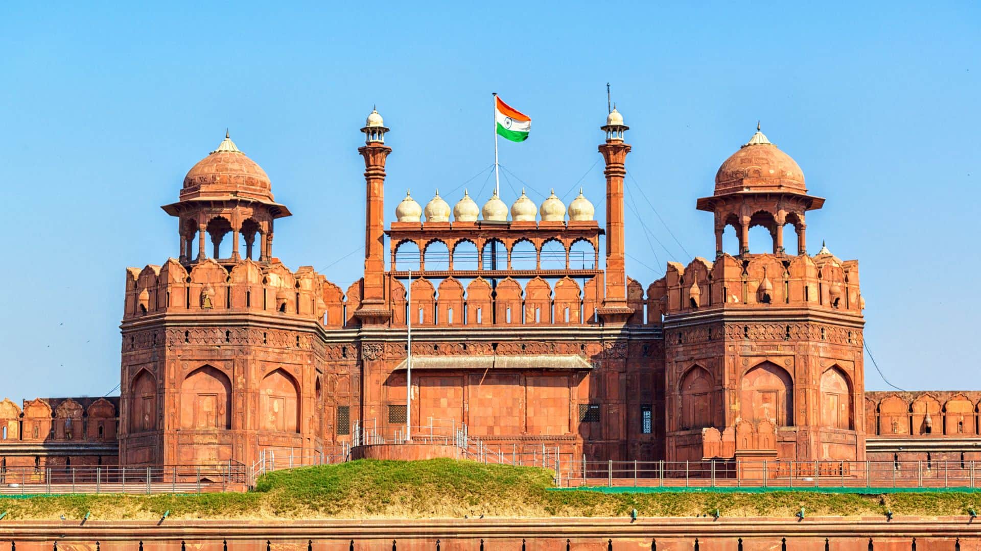 Republic Day 2025: What is the difference between Republic Day and Independence Day?