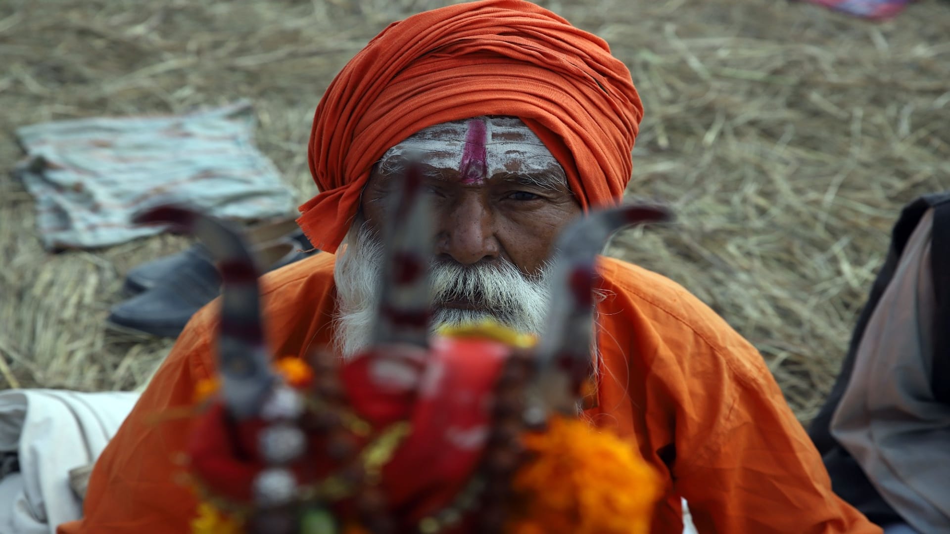 Saints gathered from all over the country chanted Jai Shri Ram, echoes of Har Har Gange