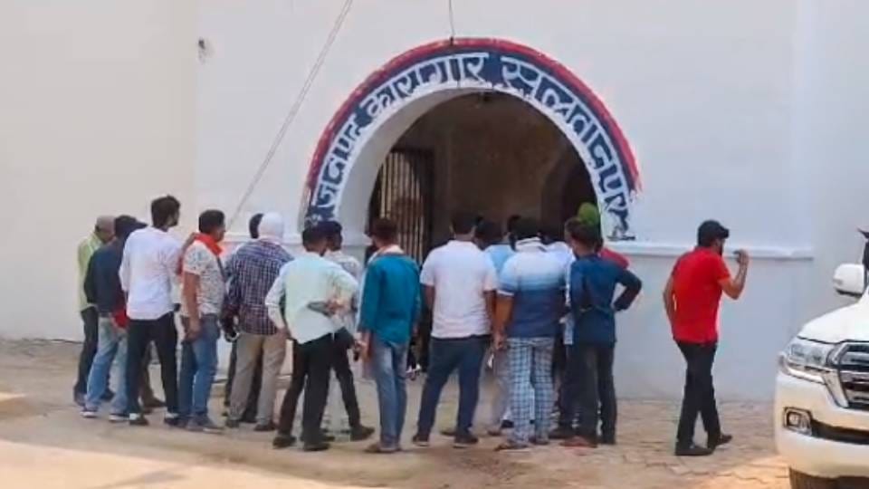 prisoner serving life sentence in Sultanpur dies son accuses hospital administration