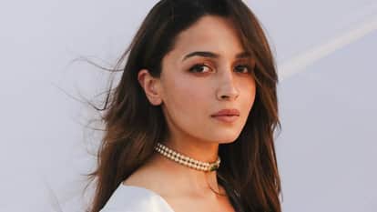 Alia Bhatt will be seen in alfa love and war chamunda and brahmastra
