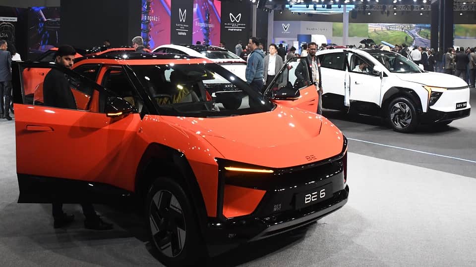 Electric Vehicles penetration to increase in three years Claims Report